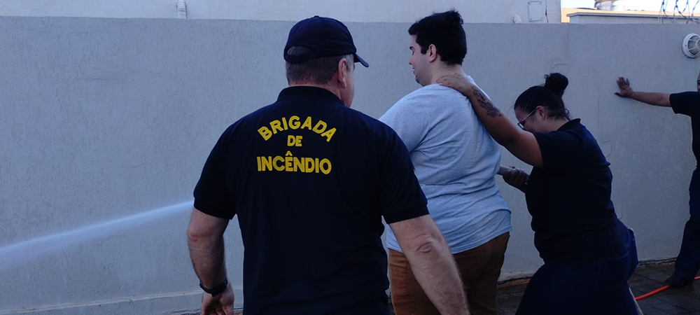 Projetos de prevenção e combate a incêndio